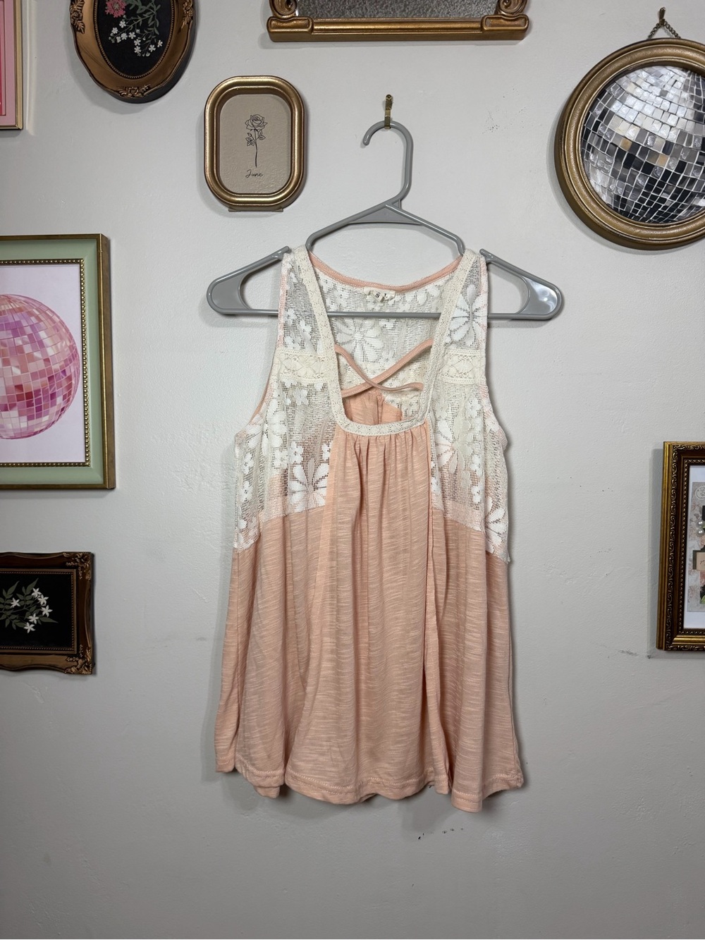 POL Peach Lace-Back Floral Crochet Camisole